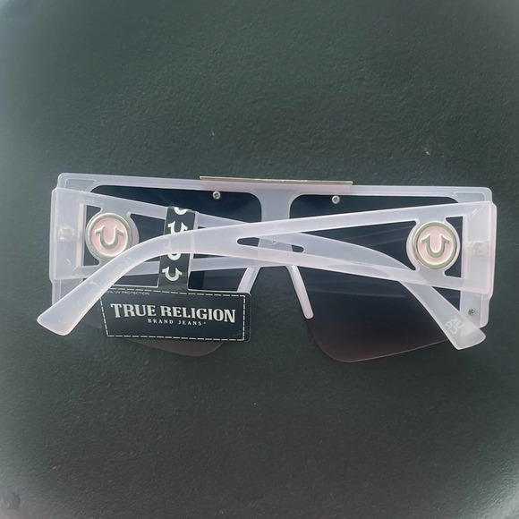 True Religion Lila Rose Frame Oversized Gladiator Futuristic Sunglasses - Picture 2 of 6